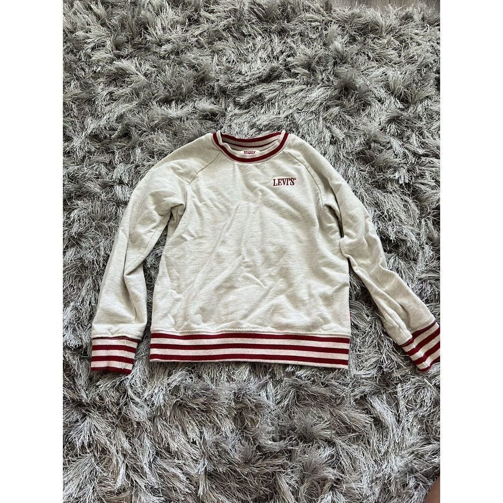 Levi’s Boys Size 7 Crew Neck Sweat Shirt
